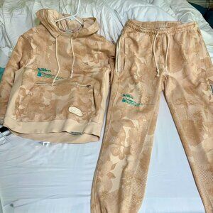 Men's Medium Nike Standard Issue Matching Set